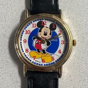 Vintage Disney Mickey Mouse Lorus Quartz Watch